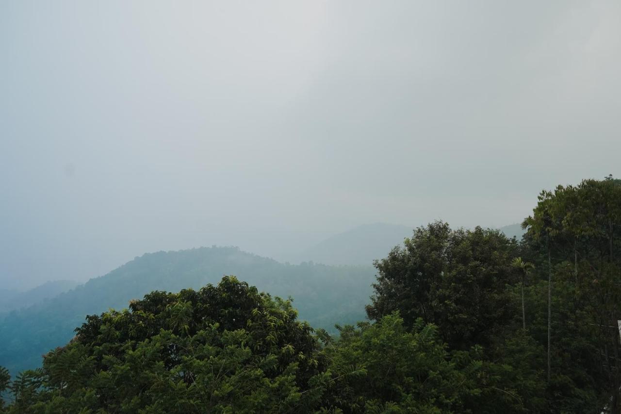Sprise Munnar Resort And Spa Exterior foto